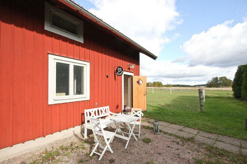 Broby Bed&Breakfast entréplan Nyköping Esterno foto